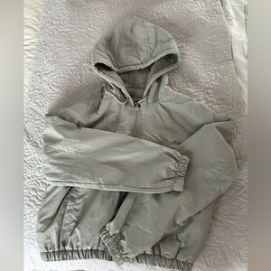 Women’s Sherpa lined Cropped Grey Jacket
